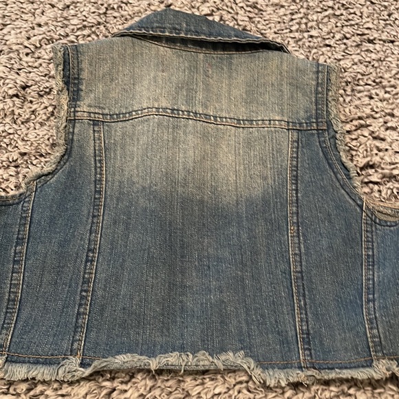 Jean Vest - Picture 3 of 4